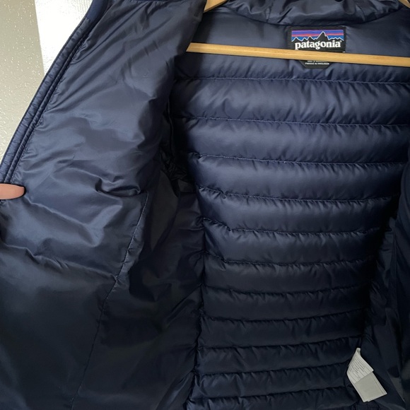 Womens Patagonia Hooded Down Sweater - Picture 8 of 11